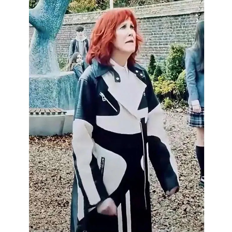 catherine-ohara-beetlejuice-black-and-white-coat