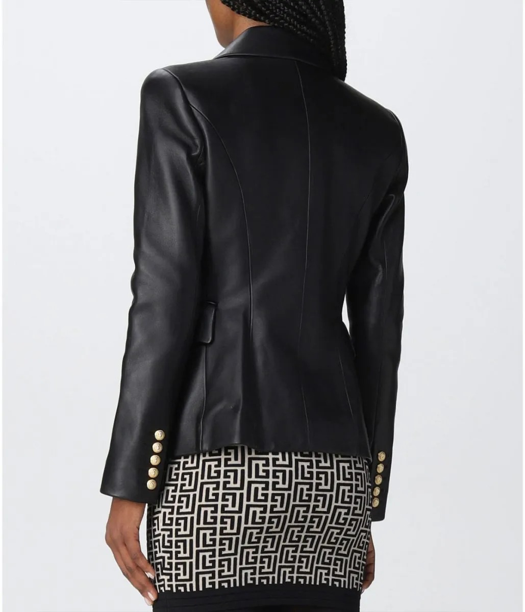 locke-key-laysla-de-oliveira-black-blazer-scaled